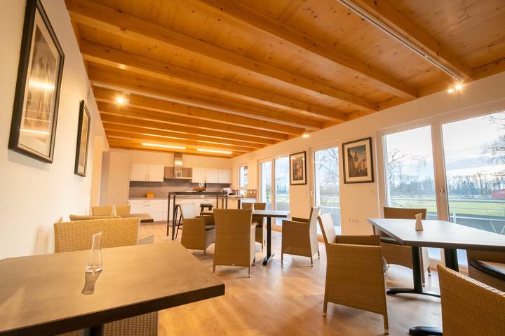 Ganze Ferienwohnung, Hartenbachhof - Einzelzimmer mit Dusche und Wc in Umkirch, Südschwarzwald