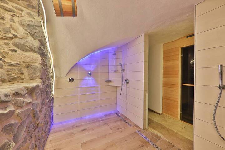 Location de vacances pour 15 personnes, avec balcon ainsi que jardin et sauna à Sondernach - 4