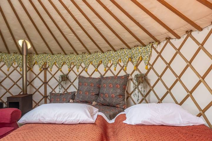 Luxury glamping with hot tub  - Valley View Yurt in Suffolk