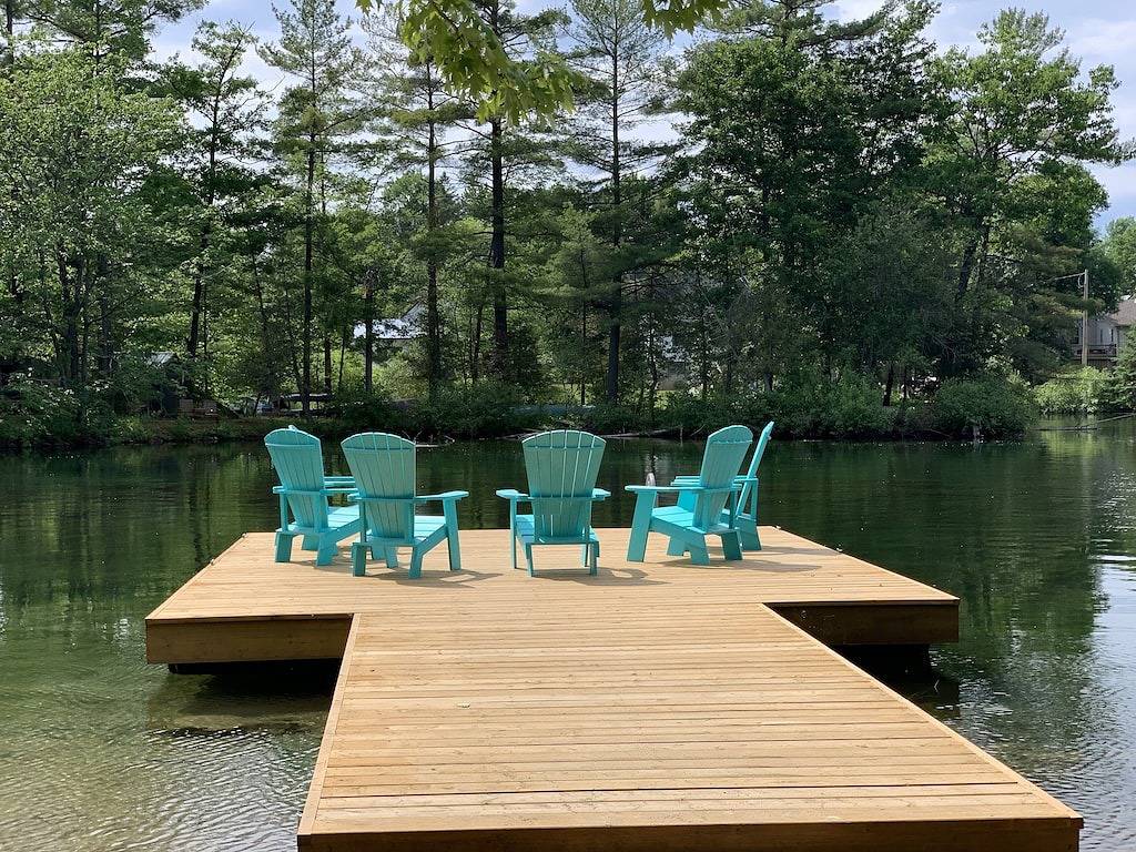 Nature's Cottage Washago - Beautiful Private Waterfront property with Hot Tub in Ramara, Huronsee (Kanada)