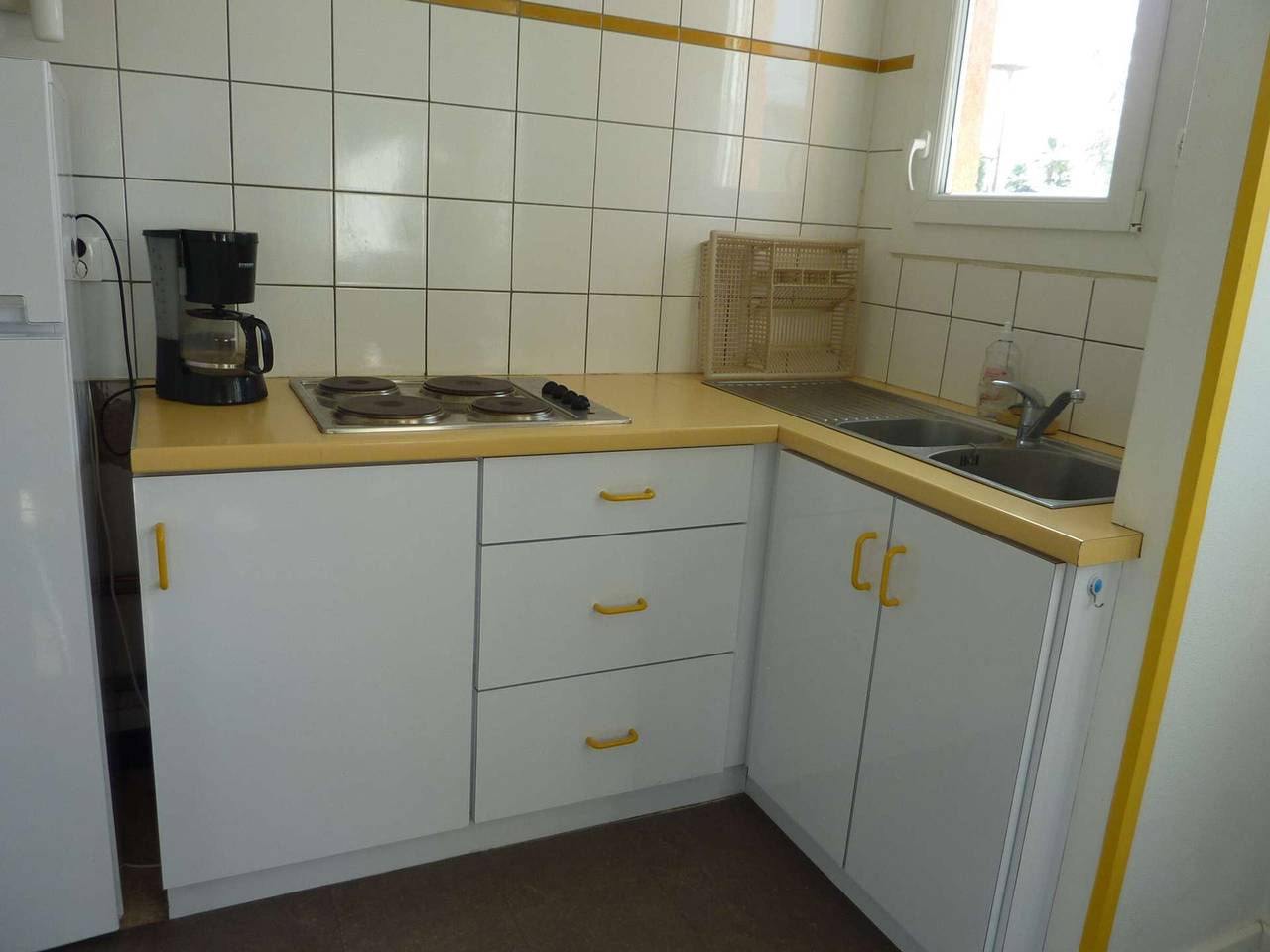 Ganze Wohnung, Geräumige Wohnung für 6 Personen mit Terrasse und Parkplatz, im Zentrum von Marseillan Plage in Marseillan-Plage, Marseillan