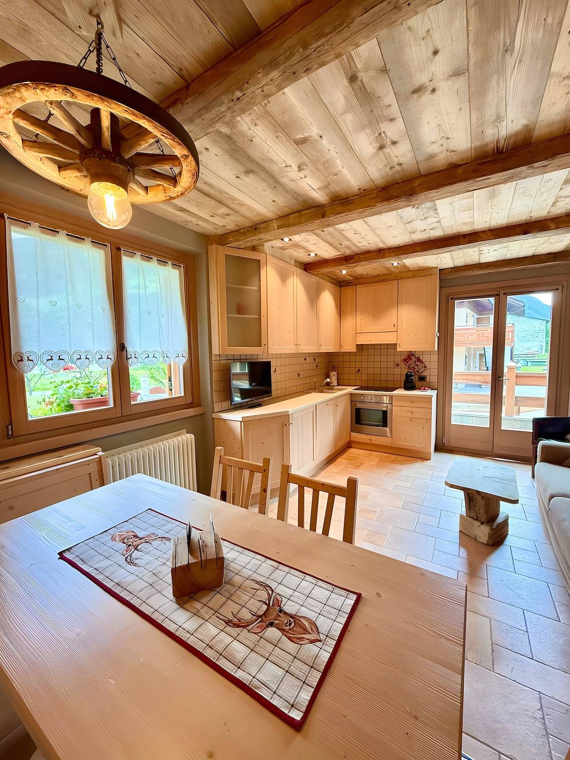 Entire apartment, Apartment 'Casa Clus Bormio 3' with Mountain View, Private Garden and Wi-Fi in Valdisotto, Stilfser Joch National Park