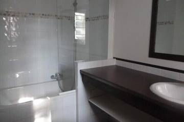 Appartement De Vacances pour 4 Personnes dans Thonon-les-Bains, Région de Thonon-les-Bains, Photo 4