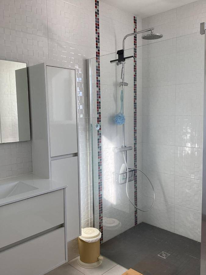 Location de vacances pour 2 personnes, avec terrasse et jardin à Saint-Georges-des-Coteaux - 2