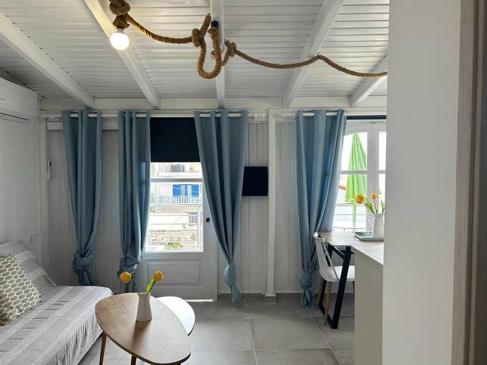 Gîte pour 3 personnes, avec vue et balcon dans Myrtos - 2