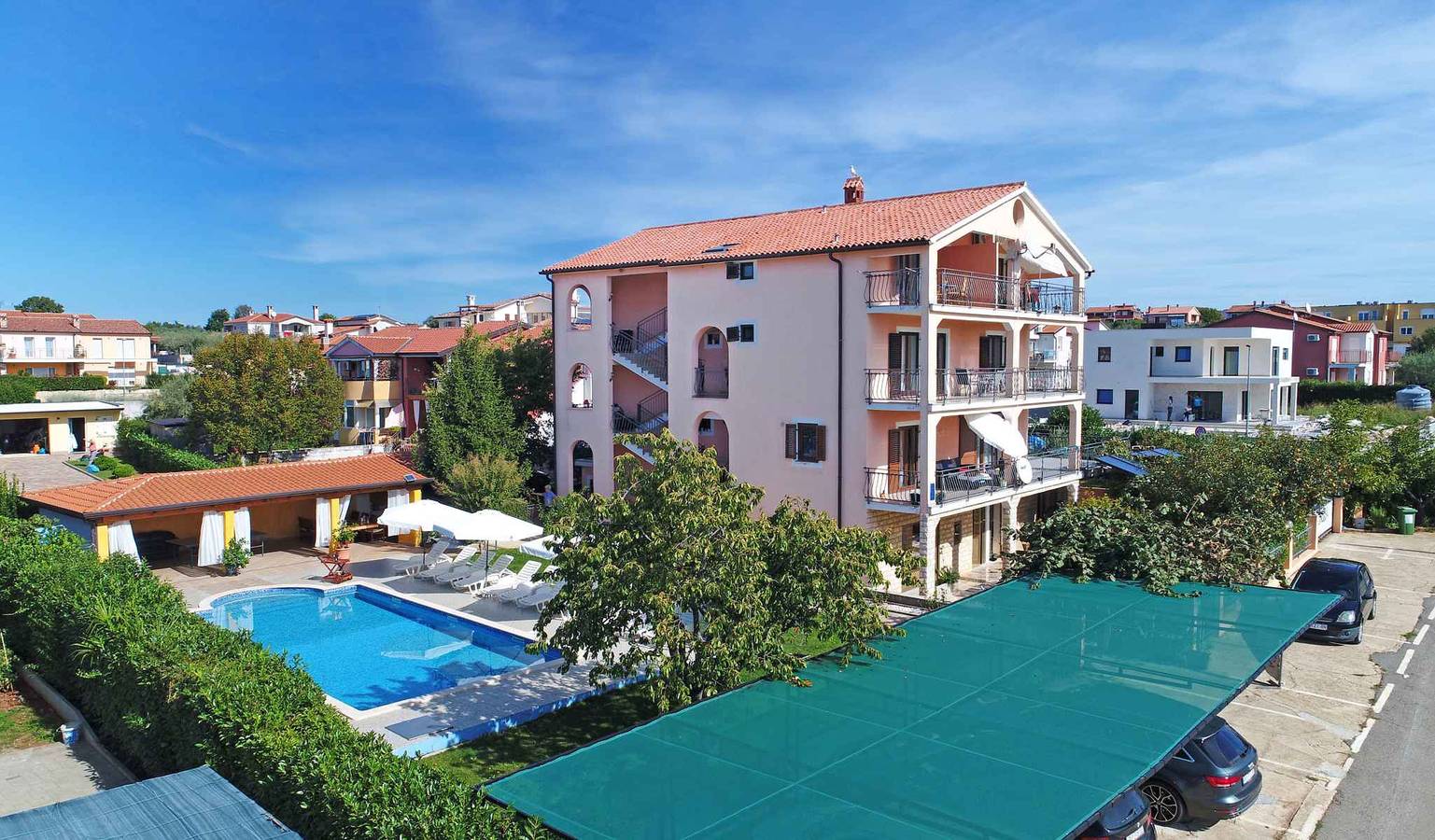 Gehele studio, Studio met zwembad en airconditioning  in Novigrad, Mareda