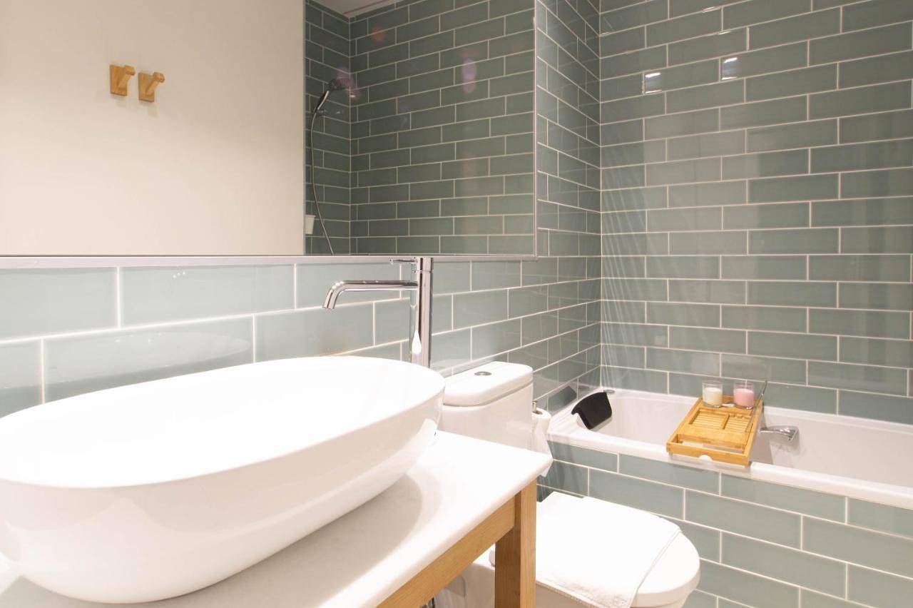 Entire apartment, Argenta Boutique Apartment in Girona, Gironès