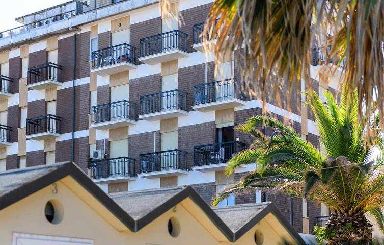 Appartamento intero, Appartamento vacanze per 6 persone con terrazza in Porto San Giorgio, Provincia di Fermo