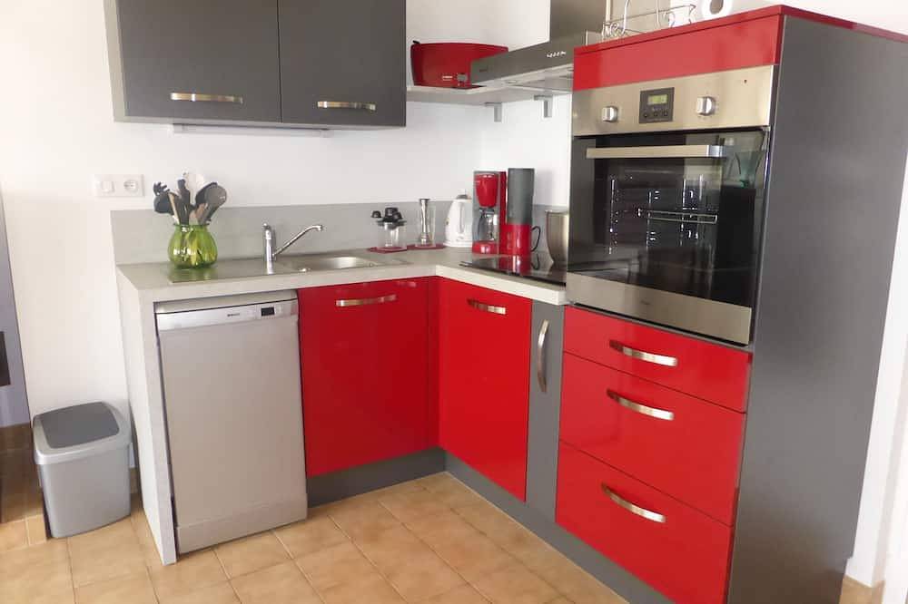 Maison de pêcheur entièrement rénovée à 5 mn du port in Guilvinec, Région de Quimper
