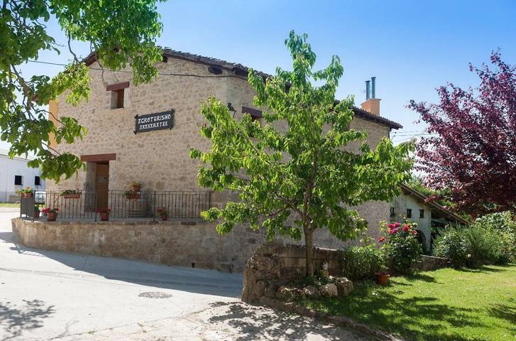 Casa rural para 12 personas, con vistas, Se admiten mascotas en Tierra Estella - 2
