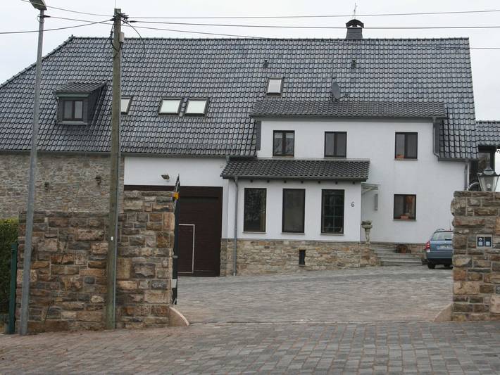 Ferienwohnung für 4 Personen, mit Balkon und Ausblick in Erfurt