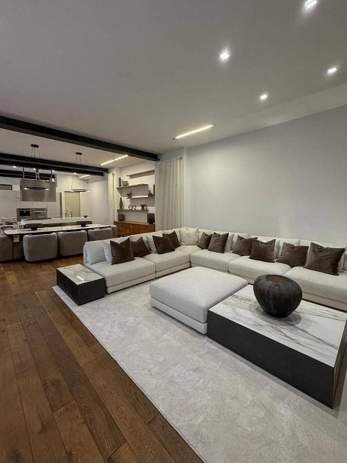 Ferienwohnung für 4 Personen, mit Whirlpool und Garten in Varese - 2