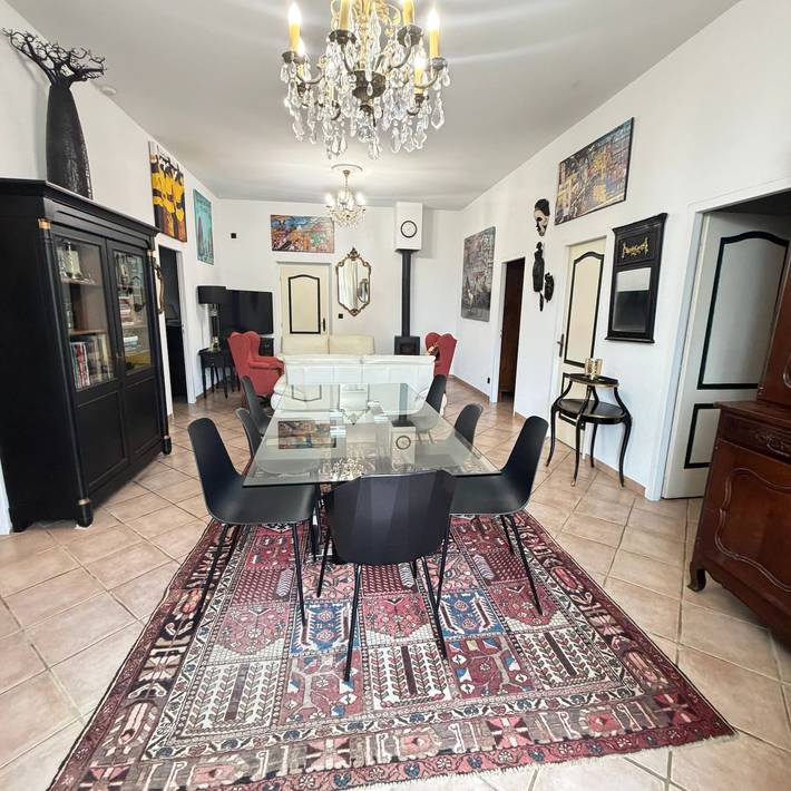 Ferienhaus für 8 Personen, mit Terrasse in Arles - 3
