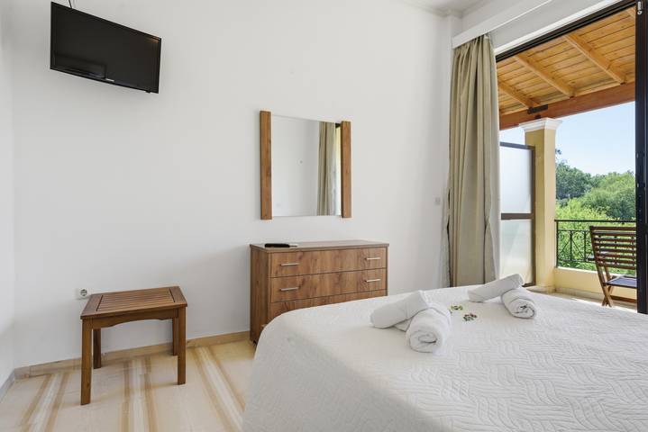 Hel studio-lejlighed, Studio Apartment 'Alexandra Studio 12' with Private Balcony and Wi-Fi in Korfu