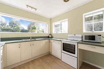 Holiday Home for 7 People in Taupo, Taupo District, Photo 2
