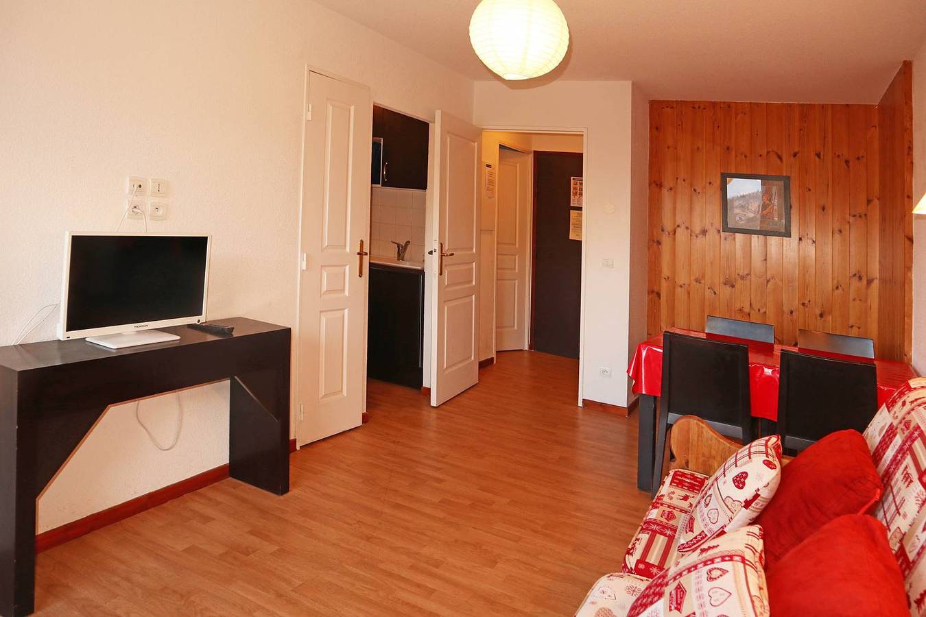 Ganze Ferienwohnung, Ferienwohnung für 4 Personen mit Pool in Les Orres, Nationalpark Écrins