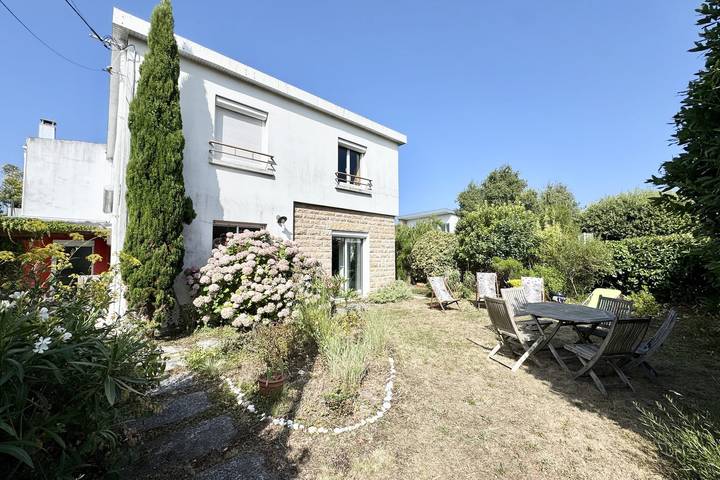 Location de vacances pour 6 personnes, avec jardin et terrasse, animaux acceptés à Larmor-Plage - 4