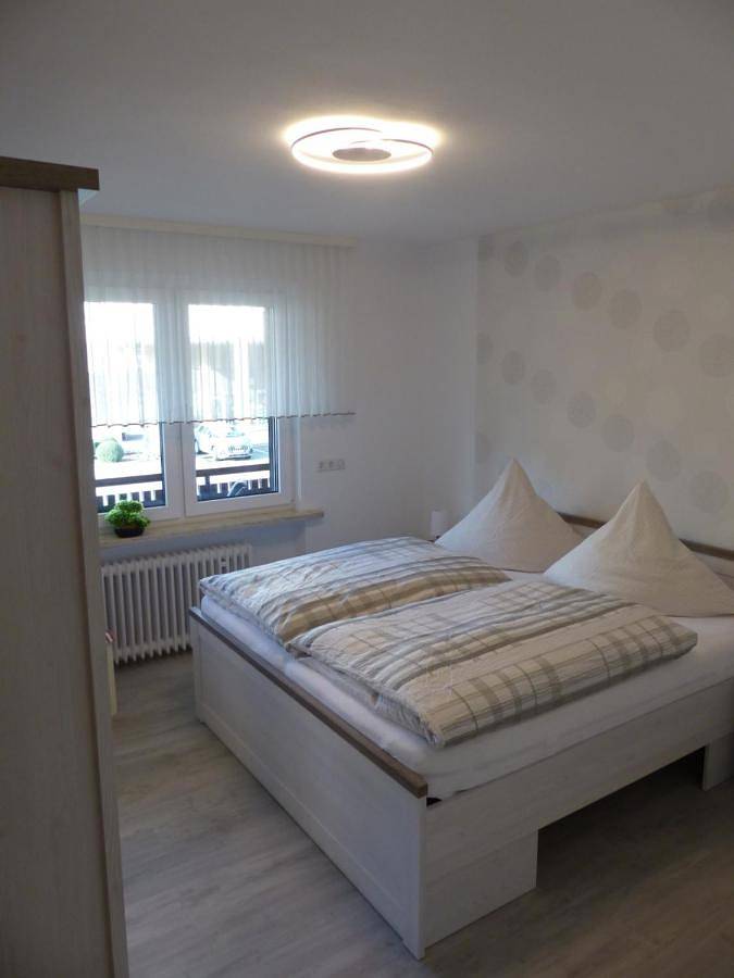 Ferienwohnung für 6 Personen, mit Balkon und Garten in Bad Karlshafen - 2