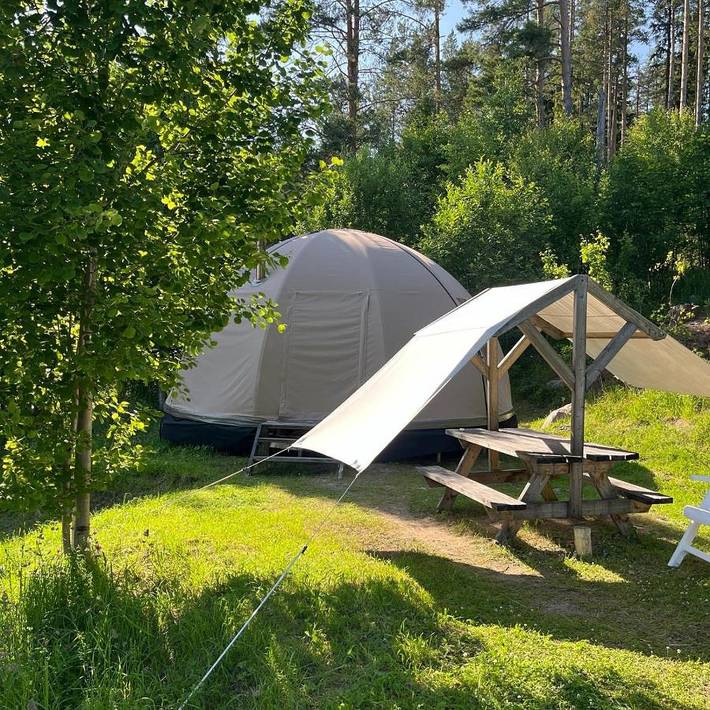 Camping für 2 Personen, mit Seeblick und Sauna sowie Garten und Ausblick in Nordschweden