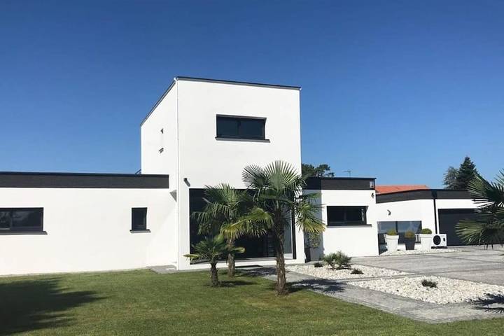 Location de vacances pour 8 personnes, avec jardin et terrasse ainsi que piscine et jacuzzi à Mées - 3