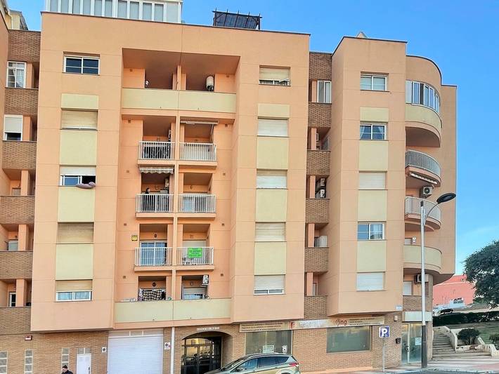 Ferienwohnung für 6 Personen, mit Balkon/Terrasse und Pool in Roquetas de Mar
