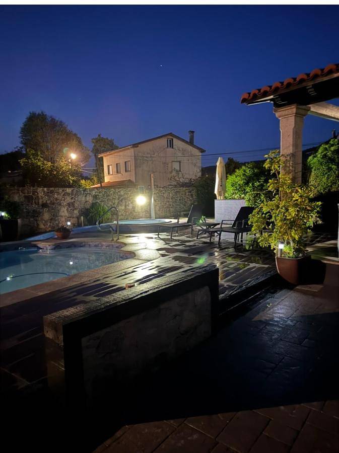Chalet para 6 personas, con jacuzzi además de jardín y piscina en Provincia de Pontevedra - 4
