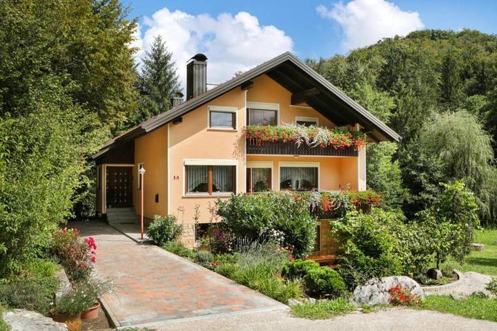 Appartement de vacances pour 5 personnes, avec Balcon ainsi que Jardin et Vue