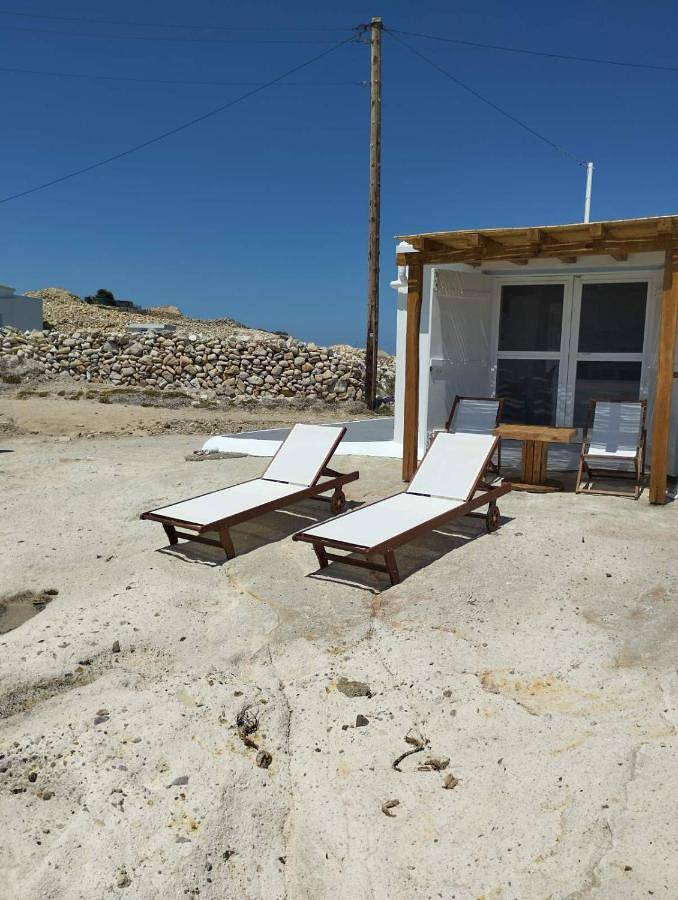 Location de vacances pour 2 personnes, avec vue et terrasse dans Milos - 2