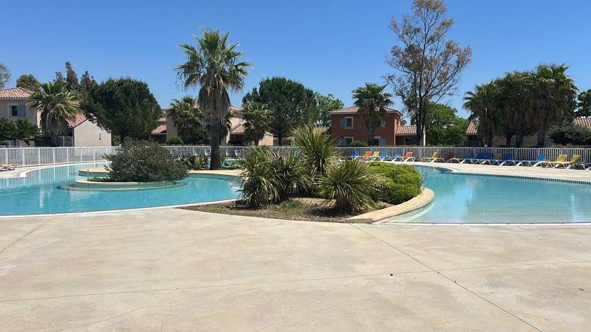 Maison de vacances pour 8 personnes, avec piscine ainsi que jacuzzi et jardin, animaux acceptés - 1