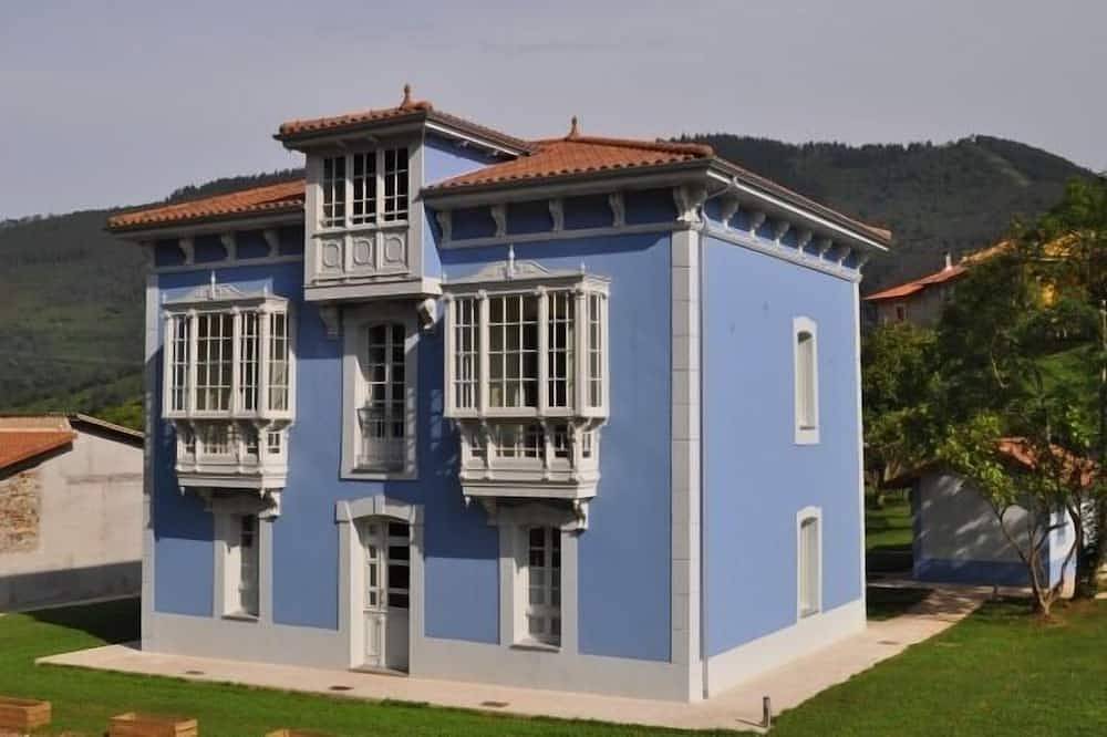 Casa Rural para 5 Personas en Cudillero, Costa Occidental Asturiana