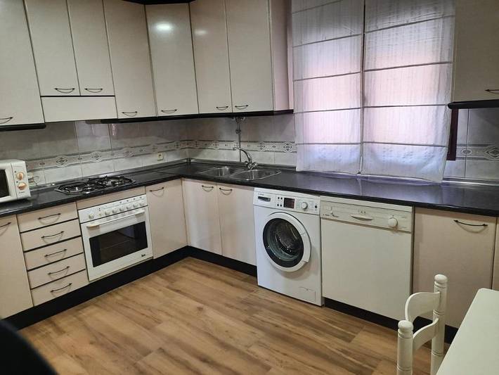Ferienwohnung für 12 Personen, mit Balkon und Ausblick, kinderfreundlich - 1