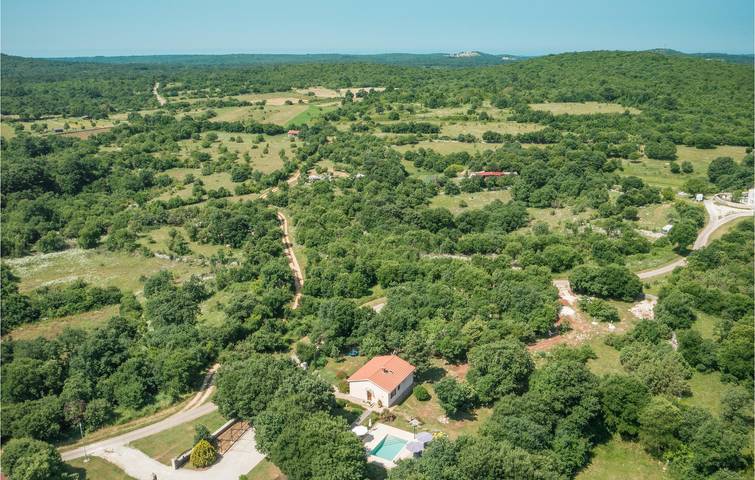 Ferienhaus für 4 Personen in Bale