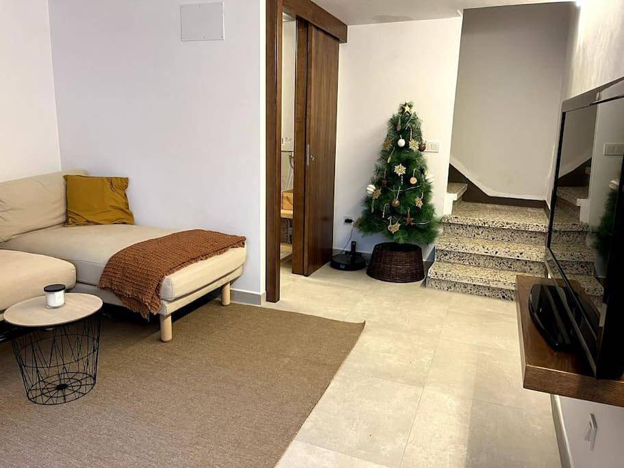 Two-Bedroom House in Villanueva de Arosa, Rias Baixas