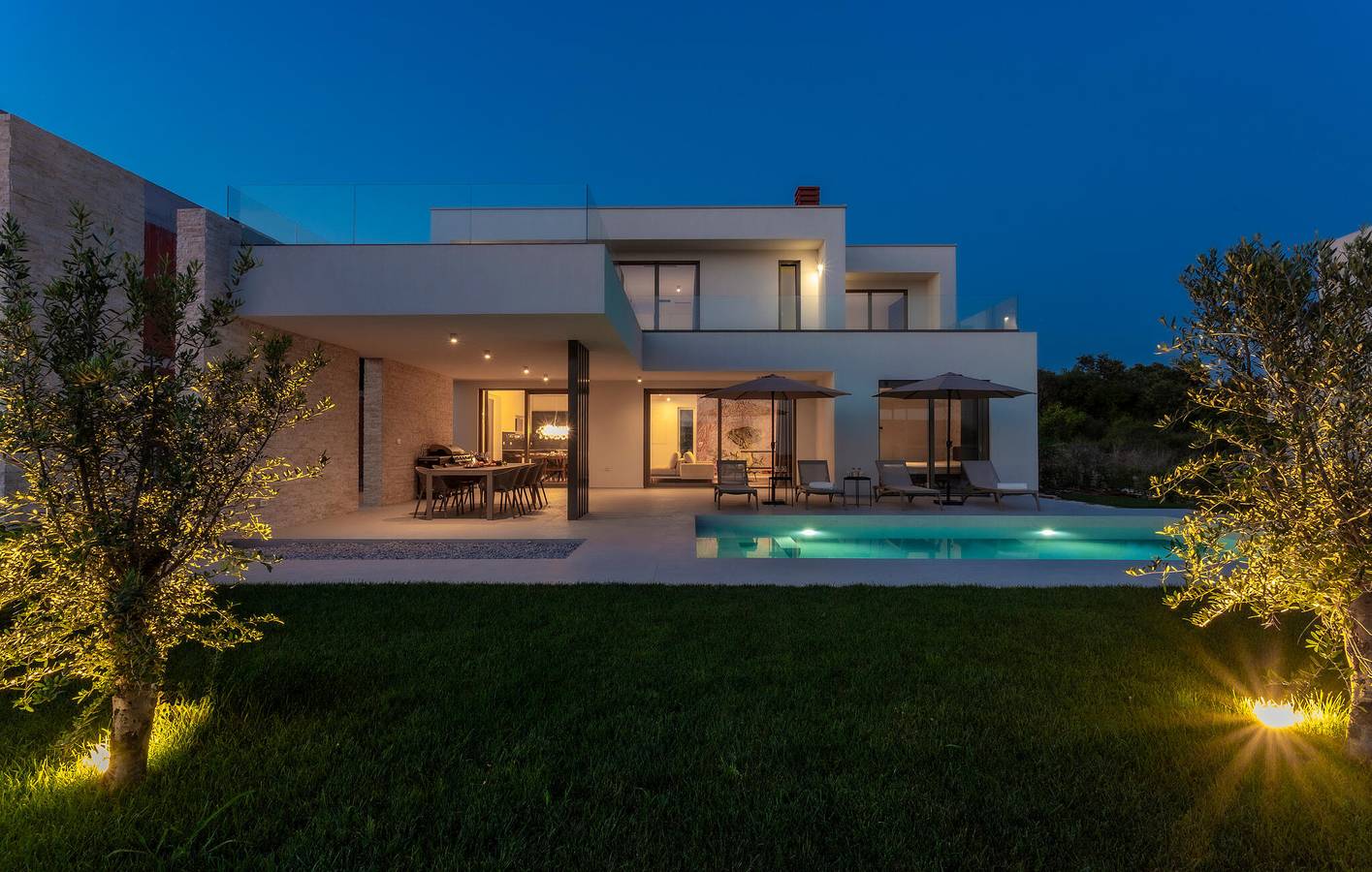 Urlaub am Meer: Geräumige 2-Zimmer-Wohnung mit Pool, Terrasse und Parkplatz in Bale, Rovinj und Umgebung