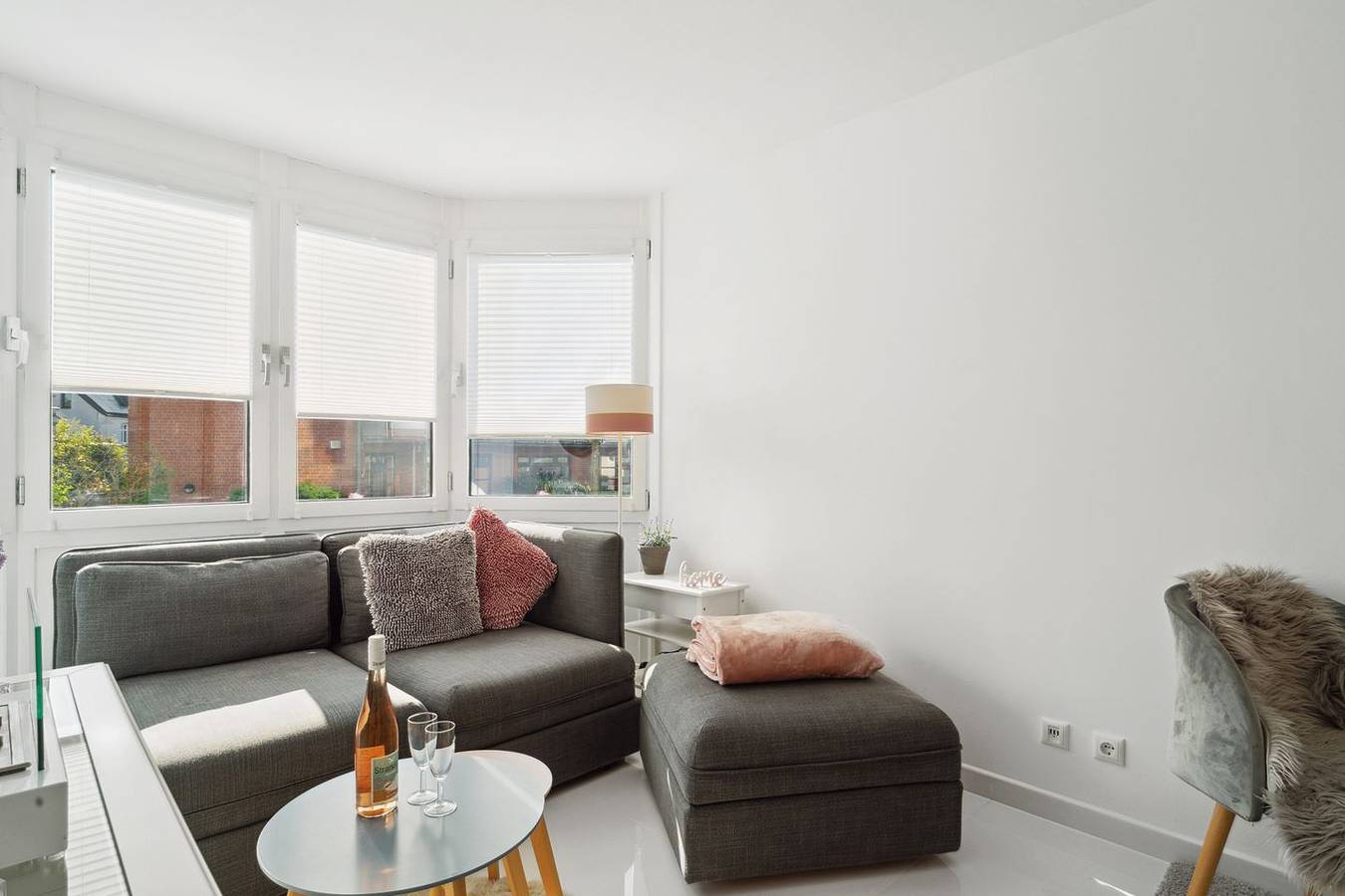 Ganze Wohnung, Ferienwohnung Strandliebe Laboe – erste Reihe an Strand und Meer in Kieler Förde, Laboe
