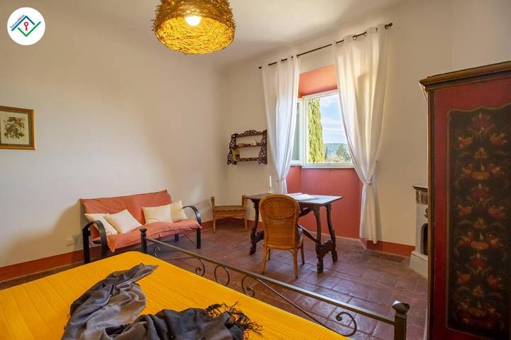 Appartamento per 5 persone, con Giardino e Panorama a Calenzano