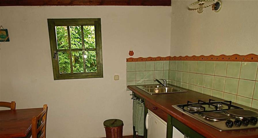 Ganze Wohnung, Gemütliches haustierfreundliches 1-Zimmer-Apartment für 3 in Veli Losinj, Lošinj (Kvarner Bucht)