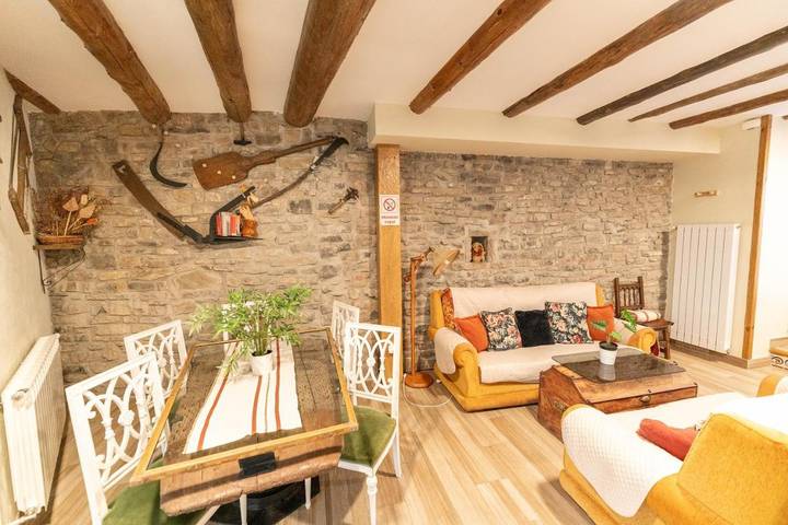 Alojamiento y desayuno para 14 personas, con jardín y vistas en Valle de Tena - 4