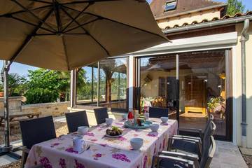 Gîte pour 4 personnes, avec terrasse et jardin à Villamblard