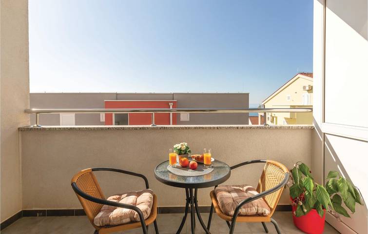 Ferienwohnung für 2 Personen, mit Terrasse in Makarska - 4