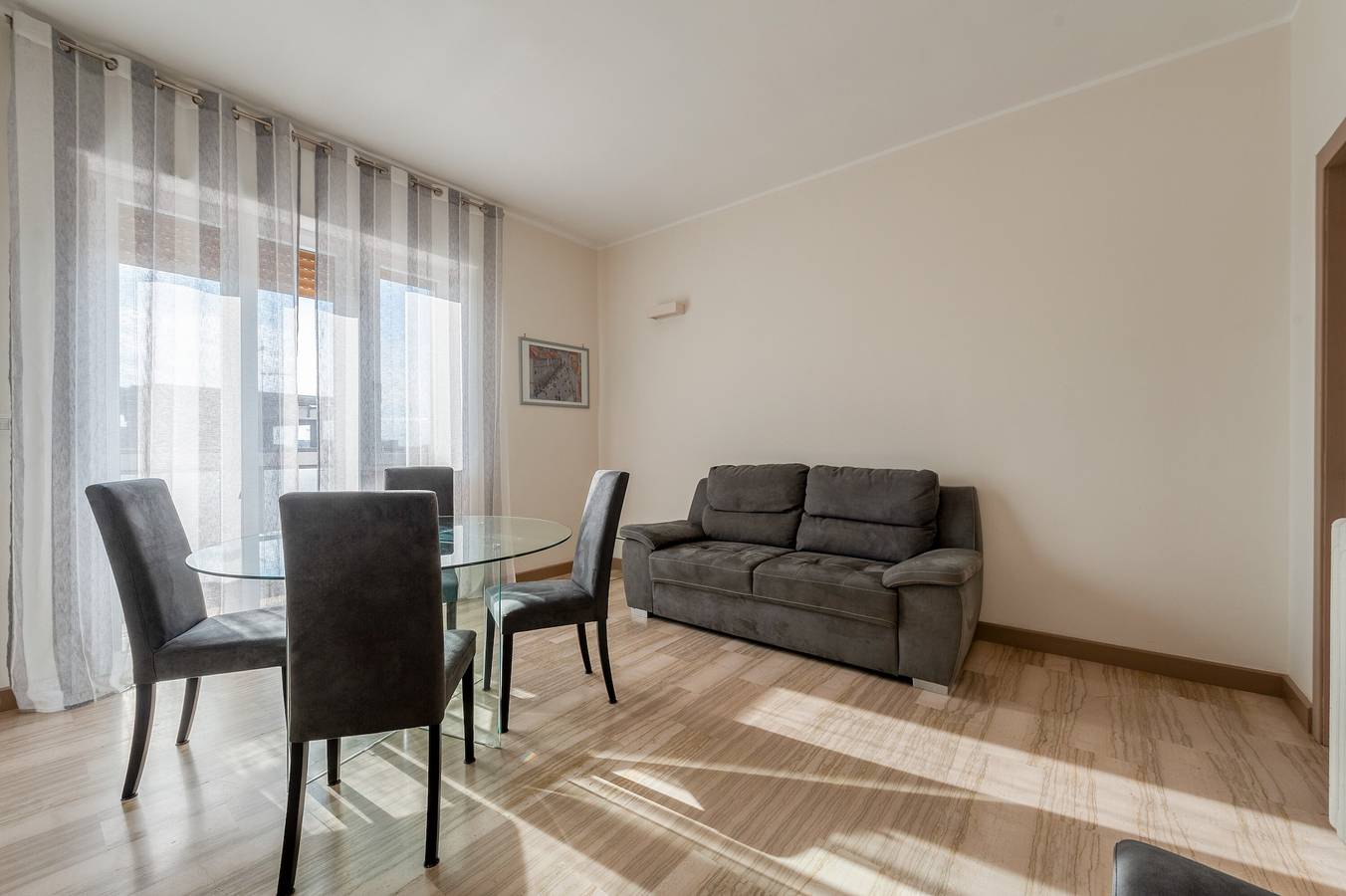 Entire apartment, Apartment 'Victoria's Home' with Private Terrace, Wi-Fi and Air Conditioning in Lecce, Lecce Province