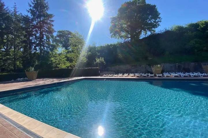 Maison de vacances pour 6 personnes, avec jardin et piscine, animaux acceptés dans Essonne