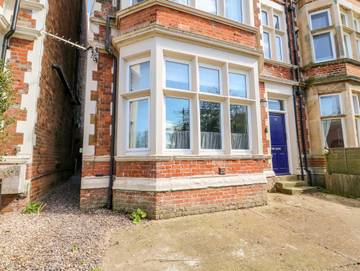 Log Cabin for 2 People in Hunstanton, Norfolk, Photo 1