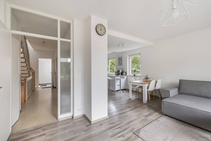 Holiday Home 'Ab12' with Private Terrace, Garden and Wi-Fi in Oberhaching, Landkreis München