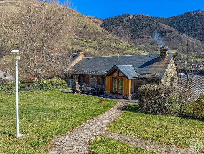 Maison de vacances pour 6 personnes, avec Balcon/Terrasse ainsi que Terrasse et Jardin en Midi-Pyrénées