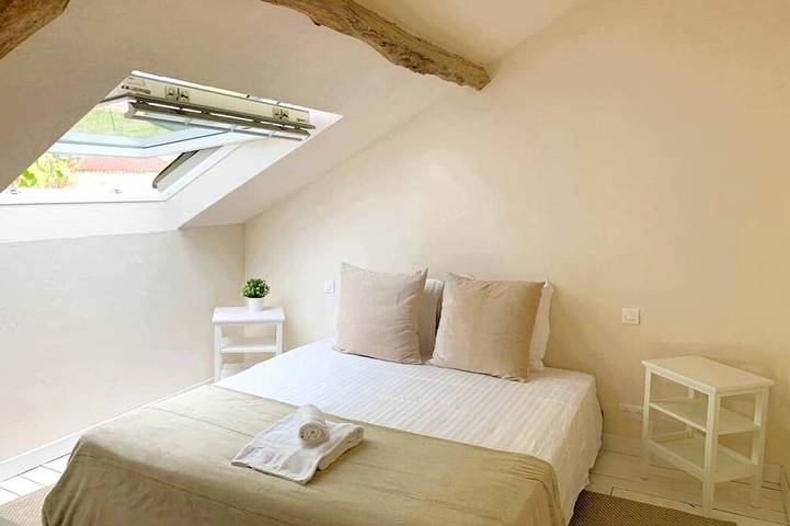 Location de vacances pour 4 personnes, avec Jardin et Piscine à Bourrou - 2