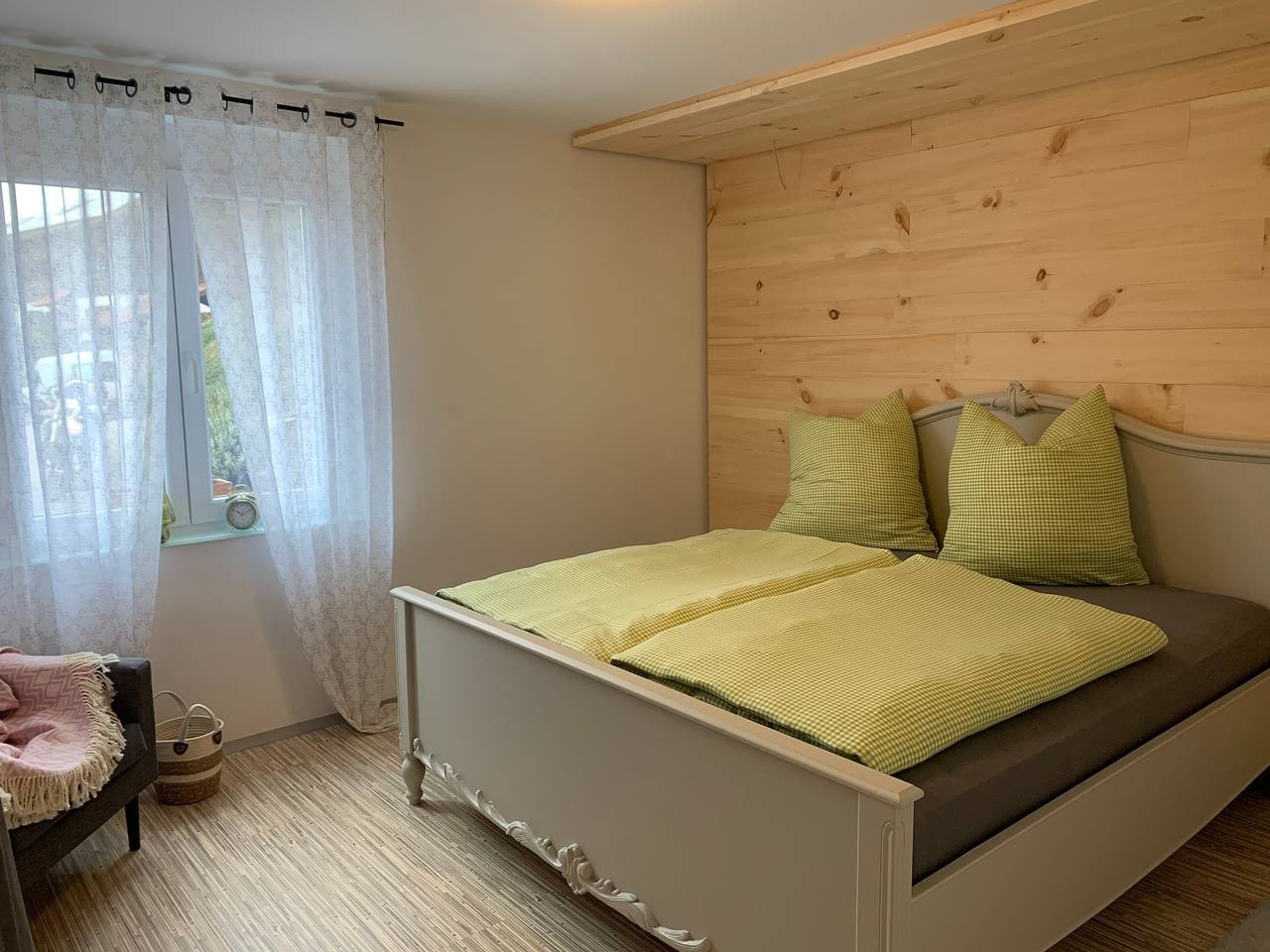 Ganze Wohnung, Ferienwohnung 'Bee Home' mit Bergblick, privater Terrasse und Wi-Fi in Schuttertal, Hochschwarzwald