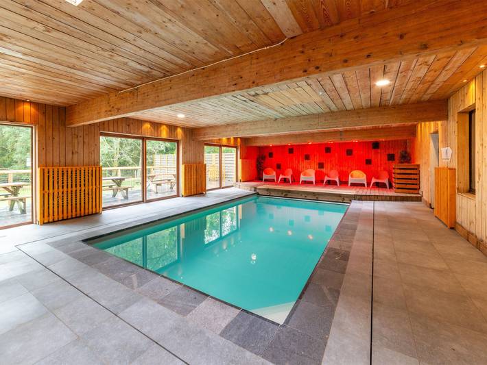 Location de vacances pour 18 personnes, avec piscine et sauna ainsi que jardin et terrasse à Malmedy - 2