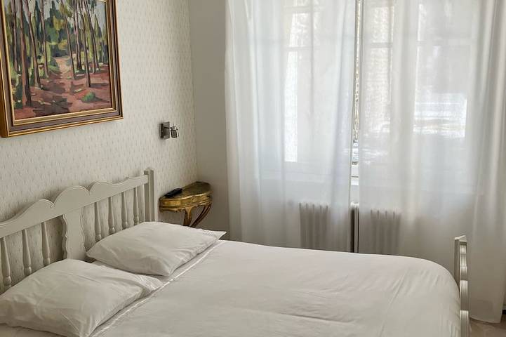 Location de vacances pour 22 personnes, avec jacuzzi et jardin à Saint-Geniès-de-Comolas - 3