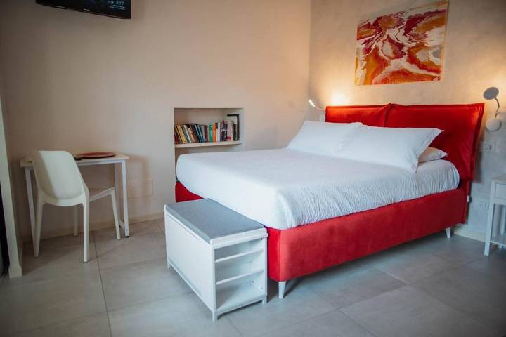 Gîte pour 3 personnes, avec vue et jardin, adapté aux familles à Colazza - 2